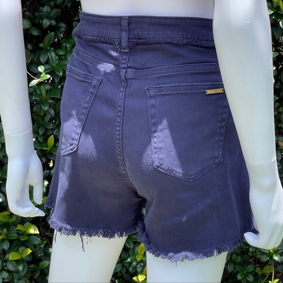 💋Michael Kors Frayed Raw Hem Navy Denim Studded Shorts - Picture 6 of 9